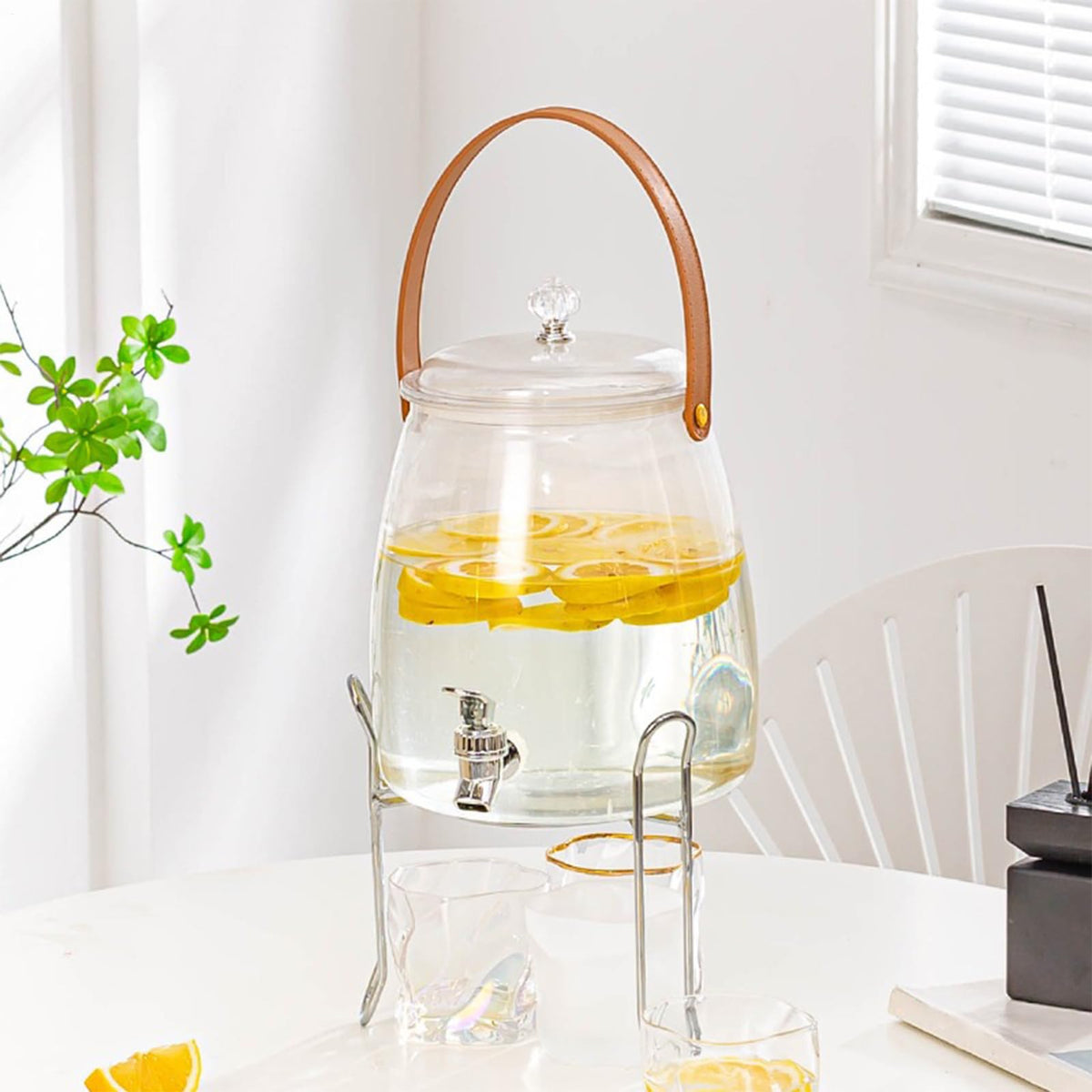 Food Grade Large Capacity Water Container with Spigot E5963